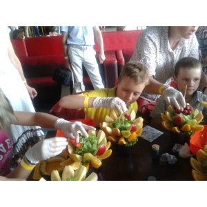 Детский мастер-класс "Букет из фруктов своими руками"