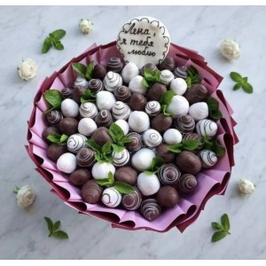 Клубничный букет 