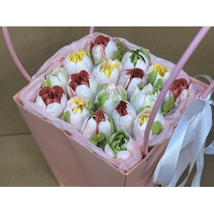 Тюльпаны из зефира в сумочке